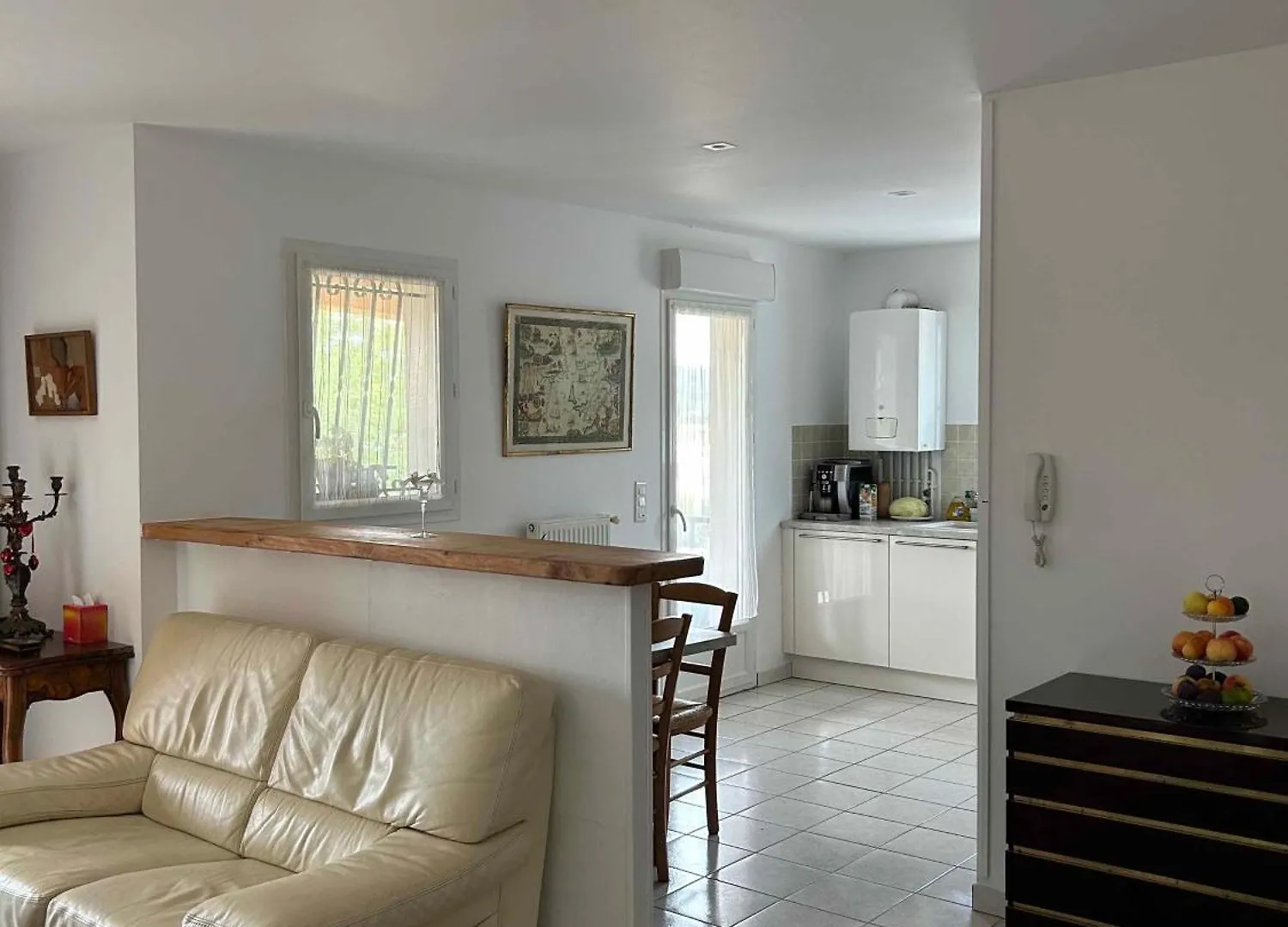 Appartement Calme Et Luxueux Valreas 0*,  France